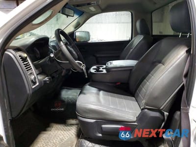 Zdjęcie 7 z 12 samochodu: 2014 RAM 1500 ST VIN:3C6JR6DT7EG333579 - miniatura