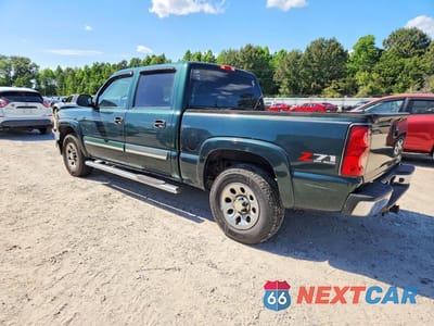 Drugie zdjęcie samochodu z przodu: 2005 CHEVROLET SILVERADO K1500 VIN:2GCEK13T851206724 - miniatura
