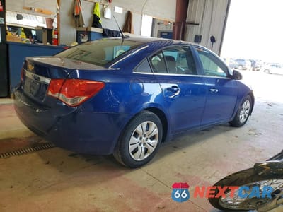 Trzecie zdjęcie samochodu z tyłu: 2012 CHEVROLET CRUZE LS VIN:1G1PC5SH0C7389667 - miniatura