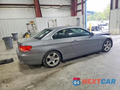 Trzecie zdjęcie samochodu z tyłu: 2010 BMW 328 I SULEV VIN:WBAWR3C51AP462890 - miniatura