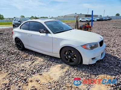 Czwarte zdjęcie samochodu z boku: 2013 BMW 135 I VIN:WBAUC9C5XDVM13599 - miniatura
