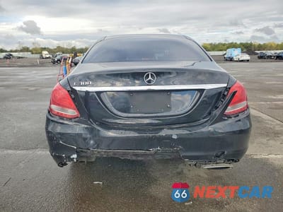Zdjęcie 6 z 12 samochodu: 2015 MERCEDES-BENZ C 300 VIN:55SWF4JB0FU043083 - miniatura