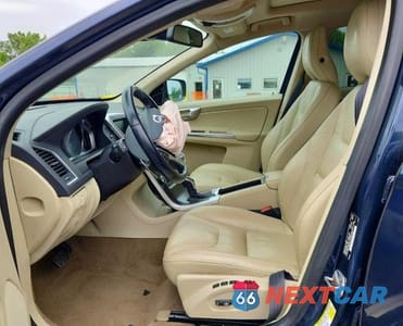 Zdjęcie 7 z 12 samochodu: 2014 VOLVO XC60 T6 VIN:YV4902DZ8E2548204 - miniatura