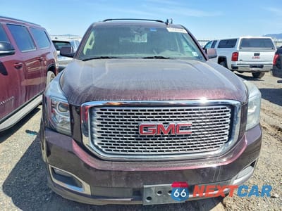 Piąte zdjęcie samochodu w środku: 2017 GMC YUKON XL DENALI VIN:1GKS2HKJ3HR252652 - miniatura