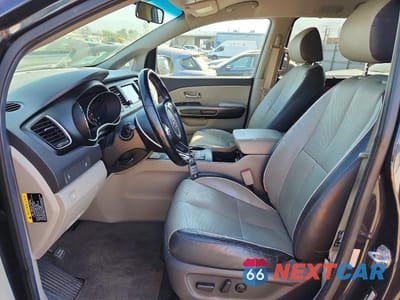 Zdjęcie 7 z 13 samochodu: 2017 KIA SEDONA LX VIN:KNDMB5C17H6246758 - miniatura