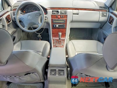 Zdjęcie 8 z 12 samochodu: 2000 MERCEDES-BENZ E 430 VIN:WDBJF70J0YB034491 - miniatura