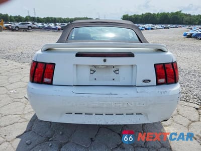 Zdjęcie 6 z 12 samochodu: 2000 FORD MUSTANG VIN:1FAFP4444YF155613 - miniatura