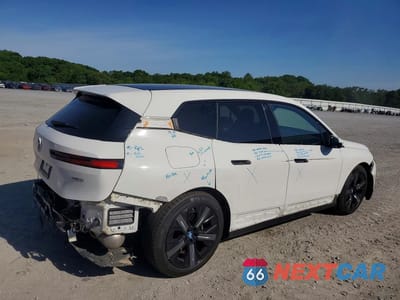 Trzecie zdjęcie samochodu z tyłu: 2022 BMW IX XDRIVE50 VIN:WB523CF05NCJ55041 - miniatura