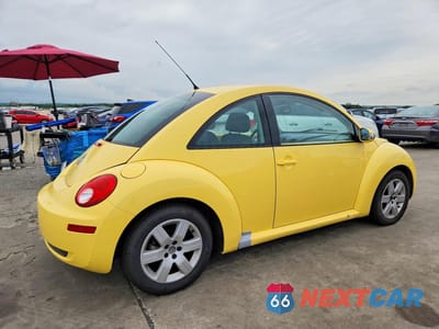 Trzecie zdjęcie samochodu z tyłu: 2007 VOLKSWAGEN NEW BEETLE 2.5L OPTION PACKAGE 1 VIN:3VWRW31C37M514297 - miniatura