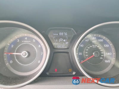 Zdjęcie 9 z 12 samochodu: 2015 HYUNDAI ELANTRA SE VIN:KMHDH4AE4FU352829 - miniatura