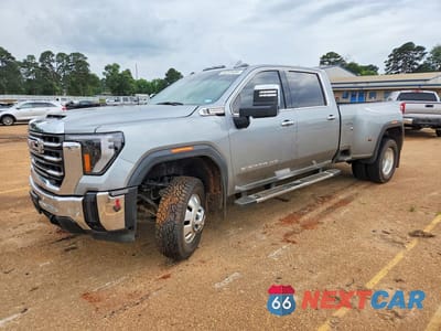 2025 GMC SIERRA K3500 SLT 1GT4UUEY7SF277479 - główne zdjęcie licytacji z USA - miniatura