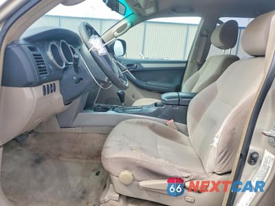 Zdjęcie 7 z 12 samochodu: 2005 TOYOTA 4RUNNER SR5 VIN:JTEZU14R550053757 - miniatura