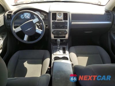 Zdjęcie 8 z 13 samochodu: 2009 CHRYSLER 300 LX VIN:2C3KA43D49H513583 - miniatura
