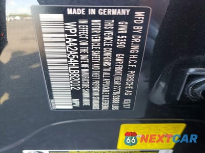 Zdjęcie 13 z 13 samochodu: 2017 PORSCHE MACAN VIN:WP1AA2A54HLB82012 - miniatura