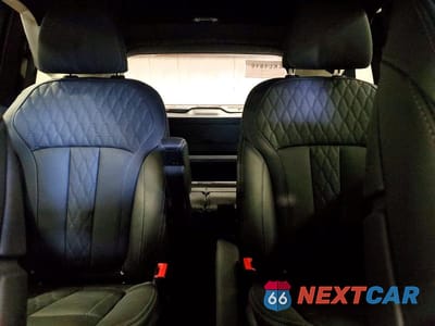 Zdjęcie 10 z 13 samochodu: 2025 BMW X7 M60I VIN:5UX33EM02S9Y23621 - miniatura