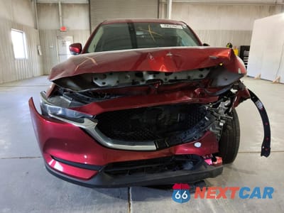 Piąte zdjęcie samochodu w środku: 2019 MAZDA CX-5 TOURING VIN:JM3KFACM6K1513317 - miniatura