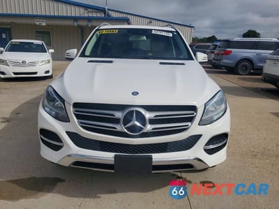 Piąte zdjęcie samochodu w środku: 2016 MERCEDES-BENZ GLE 350 VIN:4JGDA5JB0GA738635 - miniatura