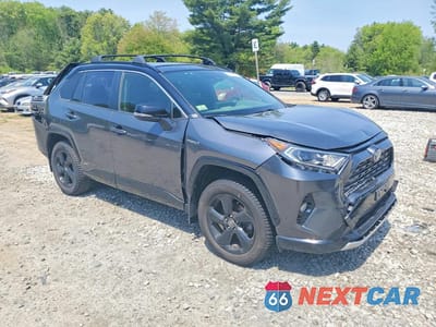 Czwarte zdjęcie samochodu z boku: 2020 TOYOTA RAV4 XSE VIN:JTMEWRFV7LD546142 - miniatura