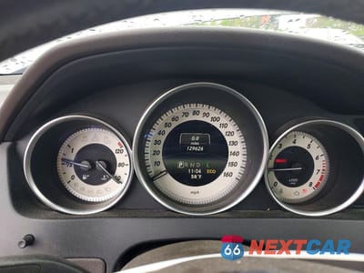 Zdjęcie 9 z 12 samochodu: 2014 MERCEDES-BENZ C 300 4MATIC VIN:WDDGF8ABXEA955732 - miniatura