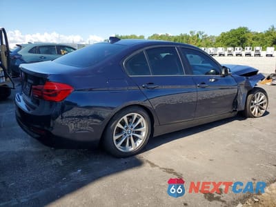 Trzecie zdjęcie samochodu z tyłu: 2017 BMW 320 I VIN:WBA8E1G3XHNU16336 - miniatura