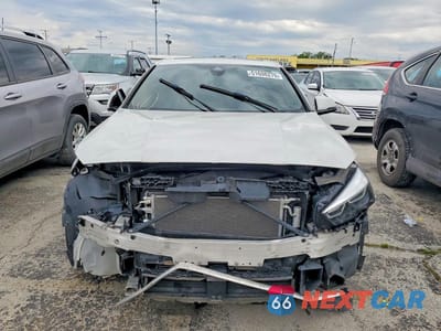 Piąte zdjęcie samochodu w środku: 2021 BMW 228XI VIN:WBA73AK08M7H63812 - miniatura