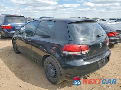 Drugie zdjęcie samochodu z przodu: 2010 VOLKSWAGEN GOLF VIN:WVWBB7AJXAW304759 - miniatura