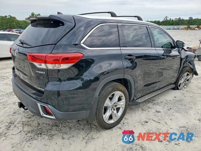 Trzecie zdjęcie samochodu z tyłu: 2018 TOYOTA HIGHLANDER HYBRID LIMITED VIN:5TDDGRFH8JS039979 - miniatura