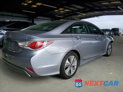 Trzecie zdjęcie samochodu z tyłu: 2015 HYUNDAI SONATA HYBRID LIMITED VIN:KMHEC4A42FA125831 - miniatura