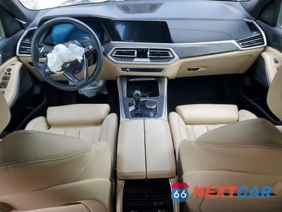 Zdjęcie 8 z 13 samochodu: 2021 BMW X5 XDRIVE40I VIN:5UXCR6C04M9F69180 - miniatura
