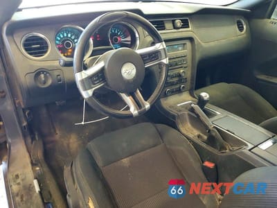Zdjęcie 8 z 12 samochodu: 2014 FORD MUSTANG VIN:1ZVBP8AM6E5231335 - miniatura