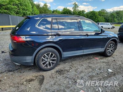Trzecie zdjęcie samochodu z tyłu: 2019 VOLKSWAGEN TIGUAN SE VIN:3VV2B7AX4KM134681 - miniatura