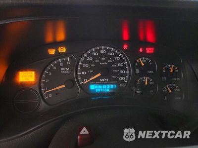 Zdjęcie 9 z 13 samochodu: 2001 GMC YUKON VIN:1GKEK13T41R134796 - miniatura