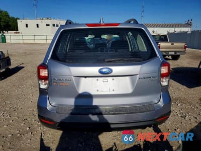 Zdjęcie 6 z 14 samochodu: 2017 SUBARU FORESTER 2.5I VIN:JF2SJABC7HH448205 - miniatura