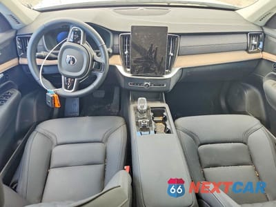 Zdjęcie 8 z 13 samochodu: 2025 VOLVO XC90 PLUS VIN:YV4062JB4S1390993 - miniatura
