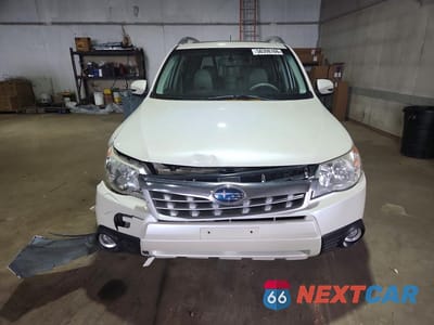Piąte zdjęcie samochodu w środku: 2011 SUBARU FORESTER TOURING VIN:JF2SHBGC7BH711942 - miniatura