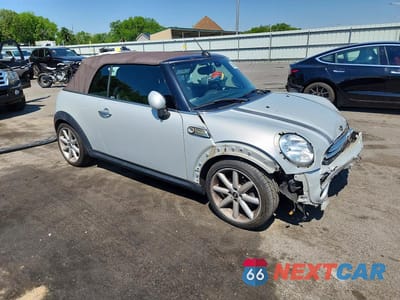 Czwarte zdjęcie samochodu z boku: 2015 MINI COOPER VIN:WMWZN3C5XFT862678 - miniatura