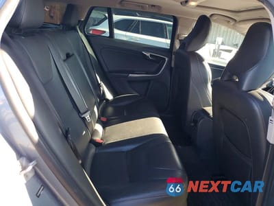 Zdjęcie 10 z 12 samochodu: 2017 VOLVO V60 CROSS COUNTRY PLATINUM VIN:YV440MWM6H1039150 - miniatura