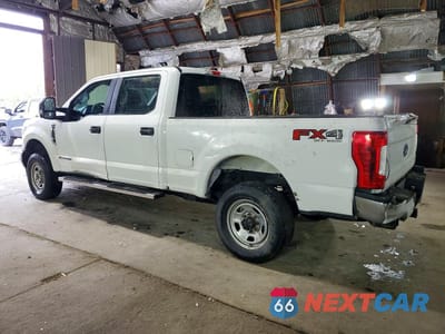 Drugie zdjęcie samochodu z przodu: 2018 FORD F350 SUPER DUTY VIN:1FT8W3BT0JEB24915 - miniatura