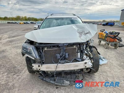 Piąte zdjęcie samochodu w środku: 2017 NISSAN PATHFINDER SL VIN:5N1DR2MM2HC691392 - miniatura