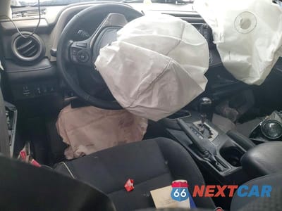 Zdjęcie 8 z 13 samochodu: 2018 TOYOTA RAV4 ADVENTURE VIN:2T3RFREV7JW823973 - miniatura