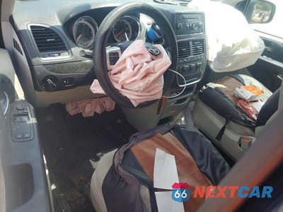 Zdjęcie 8 z 13 samochodu: 2014 DODGE GRAND CARAVAN SE VIN:2C4RDGBGXER193608 - miniatura