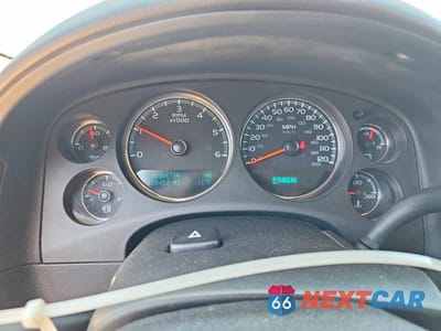 Zdjęcie 9 z 13 samochodu: 2013 CHEVROLET SUBURBAN C1500 LS VIN:1GNSCHE01DR346669 - miniatura