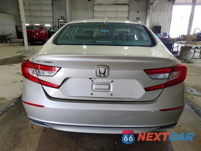 Zdjęcie 6 z 12 samochodu: 2019 HONDA ACCORD LX VIN:1HGCV1F17KA093683 - miniatura