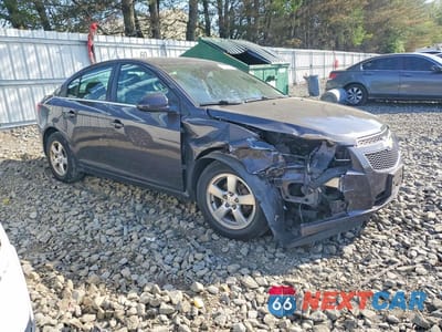 Czwarte zdjęcie samochodu z boku: 2014 CHEVROLET CRUZE LT VIN:1G1PC5SB7E7189013 - miniatura