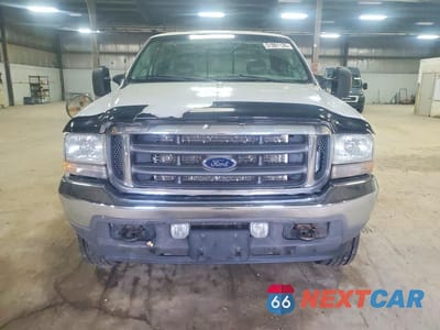 Piąte zdjęcie samochodu w środku: 2004 FORD F350 SRW SUPER DUTY VIN:1FTSX31P14EB14356 - miniatura