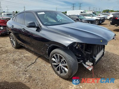 Czwarte zdjęcie samochodu z boku: 2023 BMW X6 XDRIVE40I VIN:5UXCY6C03P9P95750 - miniatura