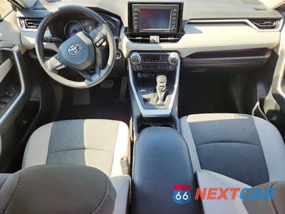 Zdjęcie 8 z 13 samochodu: 2021 TOYOTA RAV4 XLE VIN:2T3P1RFV2MC238146 - miniatura