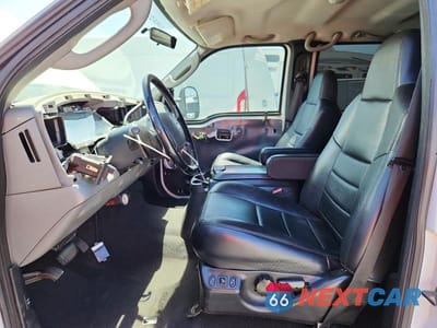 Zdjęcie 7 z 12 samochodu: 2005 FORD F350 SUPER DUTY VIN:1FTWW32P65EB95259 - miniatura