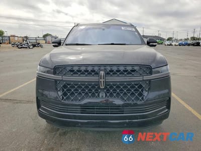 Piąte zdjęcie samochodu w środku: 2025 LINCOLN NAVIGATOR L RESERVE VIN:5LMJJ3LG5SEL13099 - miniatura