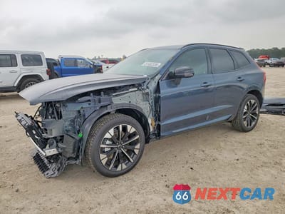 2026 VOLVO XC60 PLUS YV4M12RC6T1416816 - główne zdjęcie licytacji z USA - miniatura